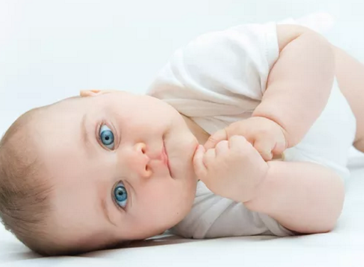 寶寶滿月了說說怎么寫 寶寶滿月經典的說說句子短語