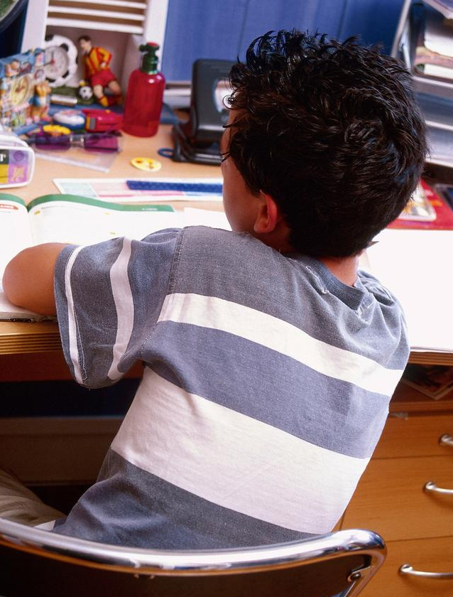 小孩腰疼是怎么回事 小孩腰疼怎么辦