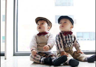 懷雙胞胎的媽媽都會有哪些特征 哪些人更容易生雙胞胎