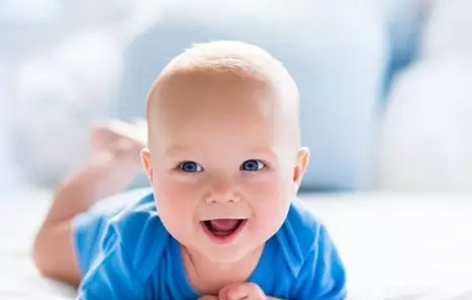 寶寶使用奶瓶有什么危害 寶寶奶瓶用到什么時候