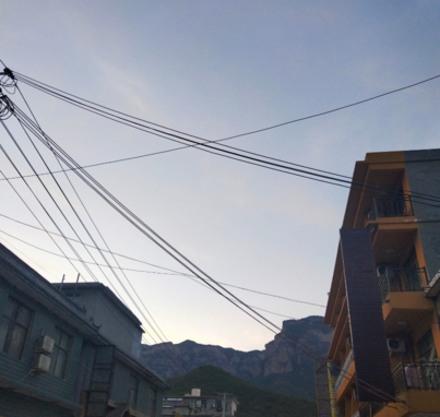 登山心情發朋友圈句子 關于爬山累的幽默說說