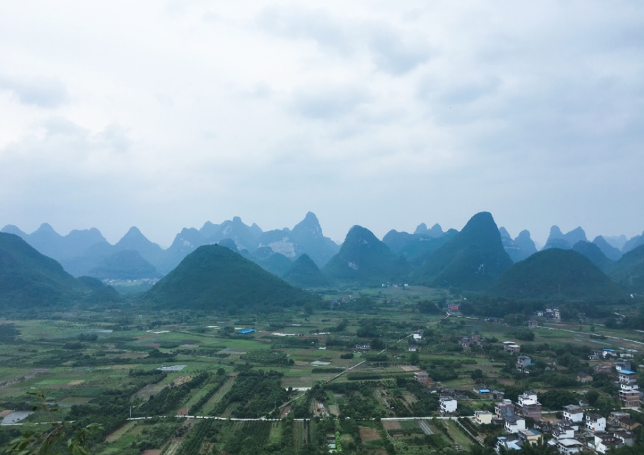 爬山的說說簡單的一句話說說怎么寫 朋友圈關于爬山的說說分享