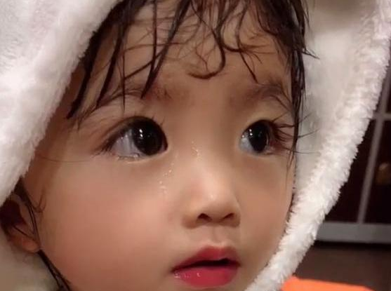 孕婦吃維生素對(duì)胎兒的眼睛好嗎 孕期吃維生素胎兒睫毛能變長(zhǎng)嗎 孕婦吃維生素對(duì)胎兒的眼睛好嗎 孕期吃維生素胎兒睫毛能變長(zhǎng)嗎