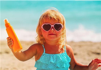 怎么判斷寶寶是不在中暑了 孩子中暑后怎么處理