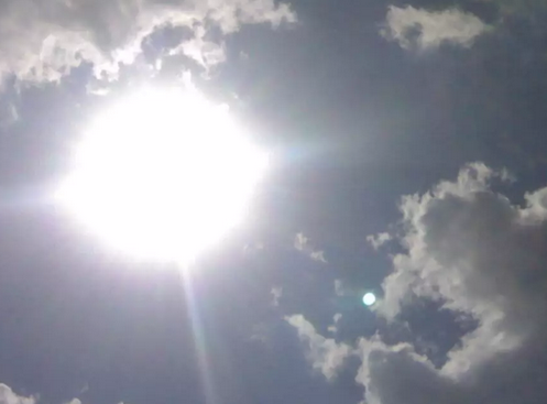 今天好熱心情發(fā)朋友圈說說 天氣真熱心情說說短語