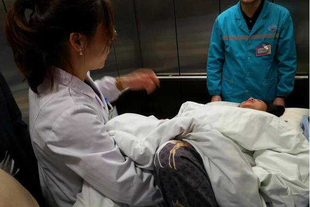 產婦突發臍帶脫垂是怎么回事 產婦臍帶脫垂的原因 產婦突發臍帶脫垂是怎么回事 產婦臍帶脫垂的原因