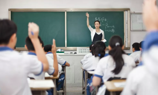 小學(xué)面試要家長帶學(xué)歷證書 民辦小學(xué)面試內(nèi)容都有哪些 小學(xué)面試要家長帶學(xué)歷證書 民辦小學(xué)面試內(nèi)容都有哪些