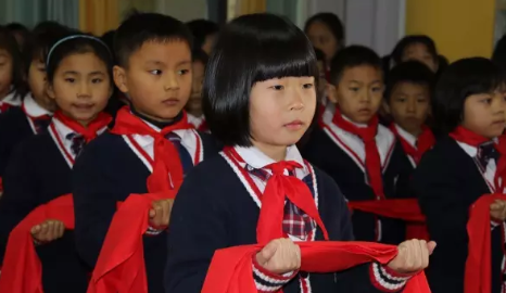 一年級少先隊入隊儀式報道2019 一年級少先隊入隊儀式活動報道