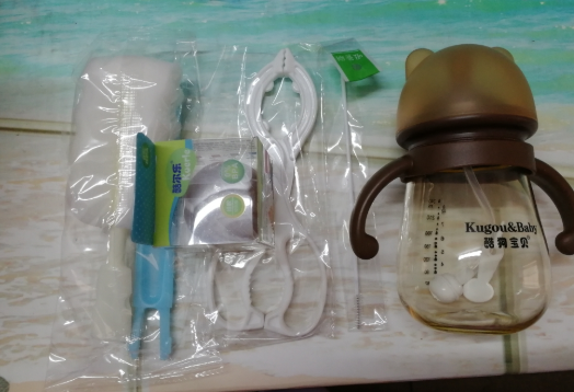 酷狗寶貝奶瓶怎么樣 酷狗寶貝奶瓶材質(zhì)使用測(cè)評(píng)