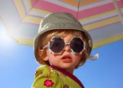 寶寶外出背帶和腰凳那個更好 寶寶外出工具怎么選擇