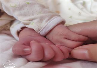 初為人父母的心情說說 初為人父母發(fā)什么句子比較好