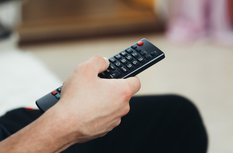 孩子沉迷電視是什么原因造成的 如何自查孩子沉迷電視原因