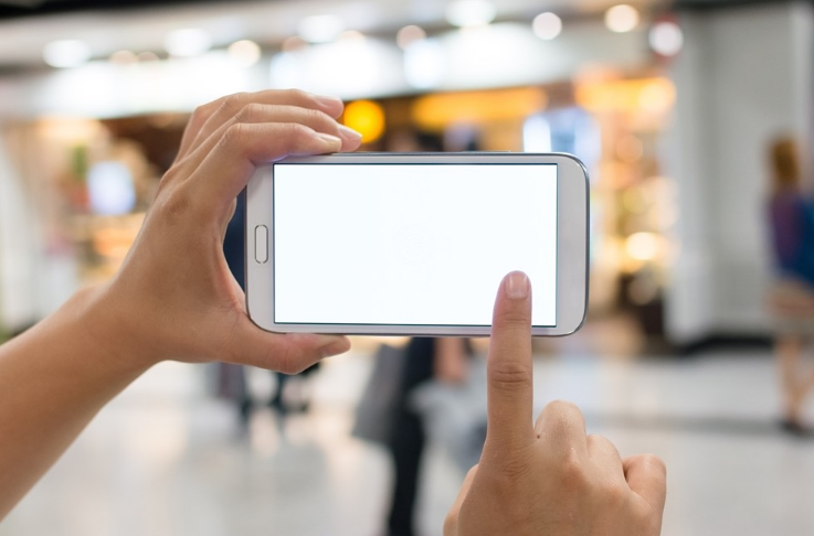 孩子每天玩手機時間過長怎么辦 怎么讓孩子自覺少玩手機 孩子每天玩手機時間過長怎么辦 怎么讓孩子自覺少玩手機