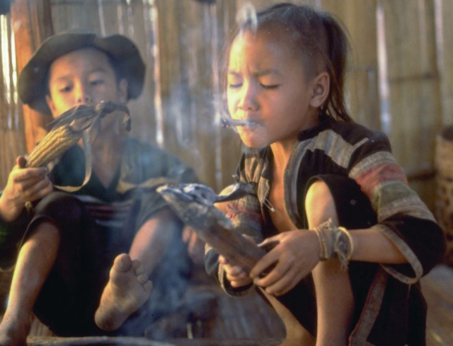 怎么發(fā)現(xiàn)孩子有沒有吸煙 發(fā)現(xiàn)孩子吸煙怎么應對 怎么發(fā)現(xiàn)孩子有沒有吸煙 發(fā)現(xiàn)孩子吸煙怎么應對