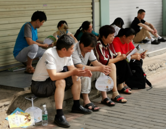 家長送孩子高考的心情說說 形容家長送孩子考試的句子