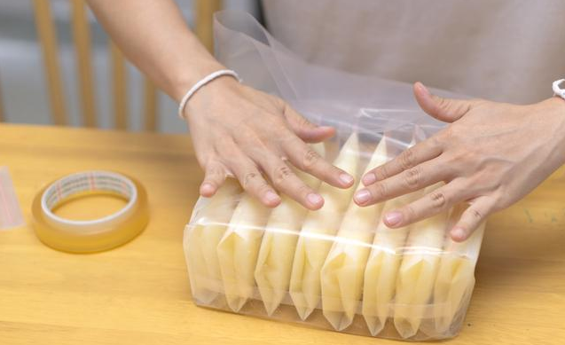 冷凍母乳怎么加熱給寶寶吃 冷凍母乳注意事項(xiàng)