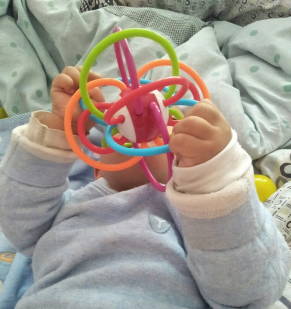 寶寶樹專定牙膠手抓球怎么樣 寶寶樹專定牙膠手抓球試用測評