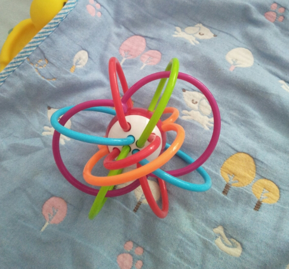 寶寶樹專定牙膠手抓球怎么樣 寶寶樹專定牙膠手抓球試用測評