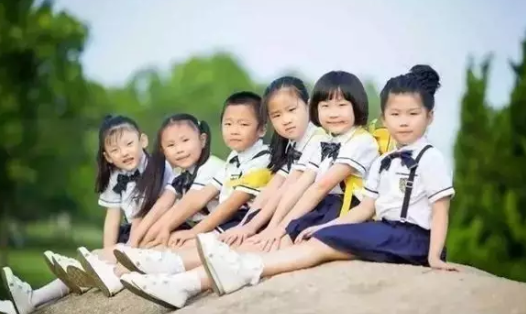 幼兒園感人的畢業詩朗誦 幼兒園大班畢業詩朗誦 