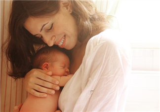 剪臍帶寶寶會不會疼 媽媽身上的臍帶去哪兒