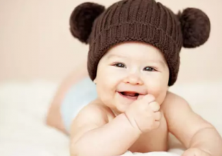 夏季寶寶中暑了怎么辦 如何判斷寶寶是不是中暑了