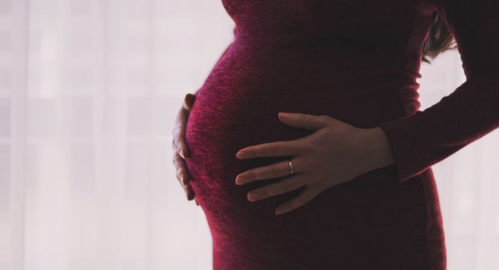 懷孕后什么時候穿孕婦裝合適 孕婦裝怎么挑選