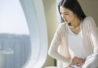 排卵性月經(jīng)和無排卵性月經(jīng)區(qū)別 月經(jīng)量少可以吃雌激素嗎 排卵性月經(jīng)和無排卵性月經(jīng)區(qū)別 月經(jīng)量少可以吃雌激素嗎