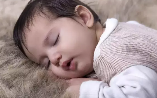 晚睡對孩子有哪些危害 孩子不愿意睡覺怎么辦 晚睡對孩子有哪些危害 孩子不愿意睡覺怎么辦