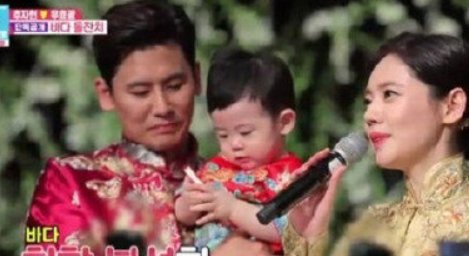 秋瓷炫兒子小啪嗒正面照 秋瓷炫兒子小名小啪嗒怎么來的