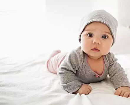 小孩子說夢話是怎么回事 小孩子說夢話正常嗎 小孩子說夢話是怎么回事 小孩子說夢話正常嗎