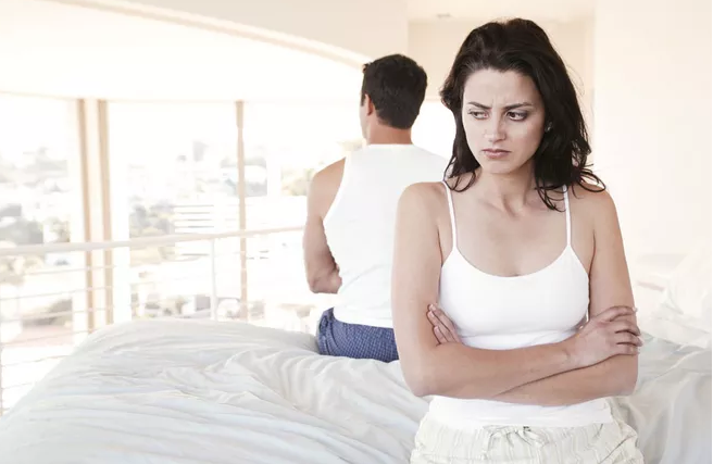 夫妻分房睡好不好 夫妻分房睡的好處和壞處 夫妻分房睡好不好 夫妻分房睡的好處和壞處