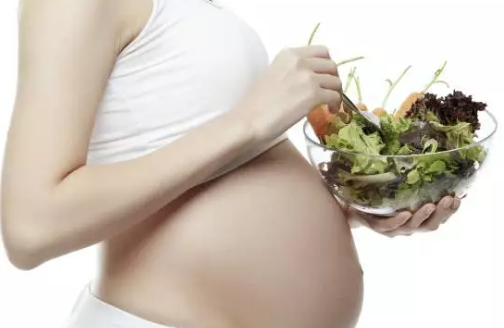 孕婦近視會(huì)遺傳給胎兒?jiǎn)?近視是怎么形成的 孕婦近視會(huì)遺傳給胎兒?jiǎn)?近視是怎么形成的