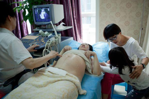 孕媽媽內檢對胎兒會有影響嗎 孕婦如何能減輕內檢的疼痛