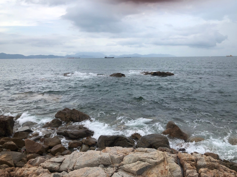 關于去海邊玩的心情說說 去海邊玩法什么樣的句子比較好