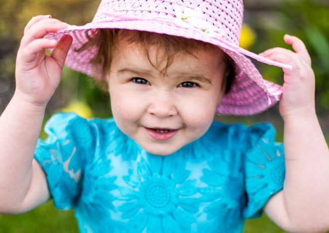 女兒一周歲生日祝福語朋友圈 女兒一周歲了心情感悟