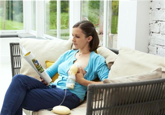 母乳喂養時間越長越好嗎 母乳喂養正確姿勢和步驟