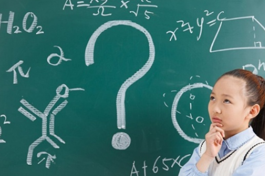 暑假該不該給孩子報補(bǔ)習(xí)班 暑假讓孩子玩還是學(xué)習(xí)好