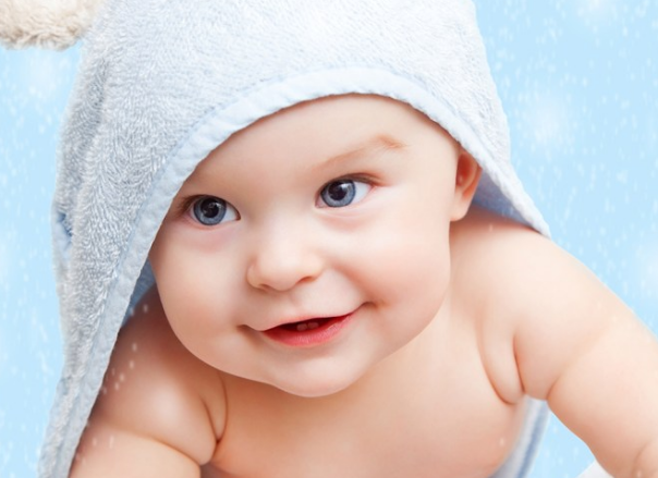 寶寶一百天了超萌的句子 寶寶一百天的心情說(shuō)說(shuō)