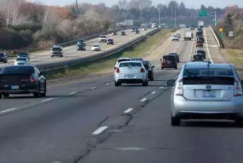 帶孩子出去玩的心情發(fā)朋友圈 帶孩子出去玩的說說心情短語 帶孩子出去玩的心情發(fā)朋友圈 帶孩子出去玩的說說心情短語