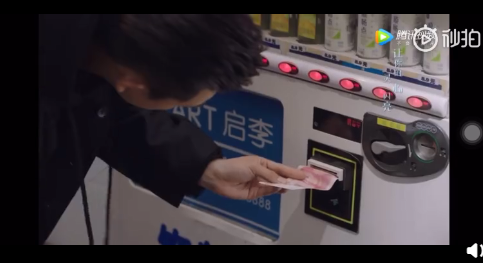 親愛的熱愛的14集佟年唱的歌名是什么 錄音棚唱的歌叫什么