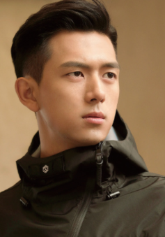 親愛的熱愛的韓商言手表是什么牌子 李現手表多少錢