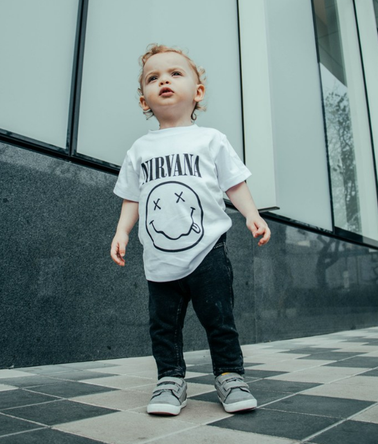 孩子會(huì)站了什么時(shí)候可以走路 什么時(shí)候教孩子走路比較好