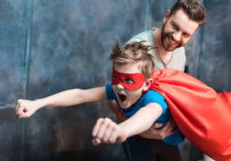 為什么孩子開心了找爸爸玩 難過了找媽媽哭