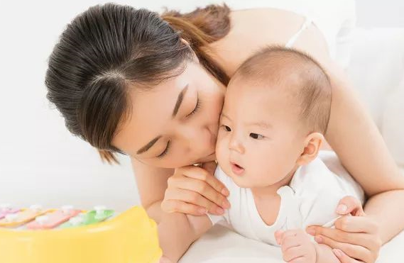 寶寶用的濕巾要怎么挑選 寶寶濕巾千萬別選錯了