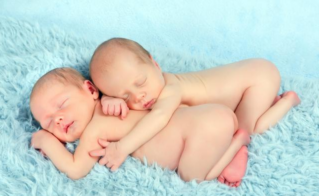 備孕想生雙胞胎怎么做 如何備孕能生雙胞胎