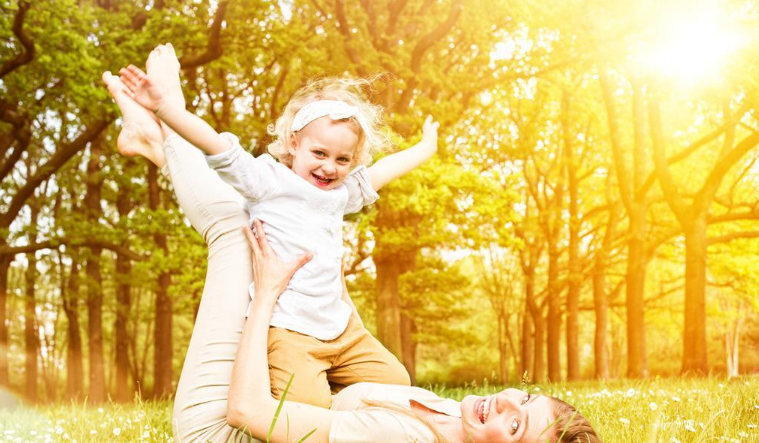 女兒懂事了的句子 女兒懂事欣慰的說說