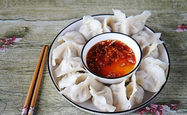 立秋是吃餃子還是面條 立秋吃餃子習俗2019