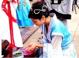 2019關(guān)于七夕的手抄報(bào) 七夕手抄報(bào)素材