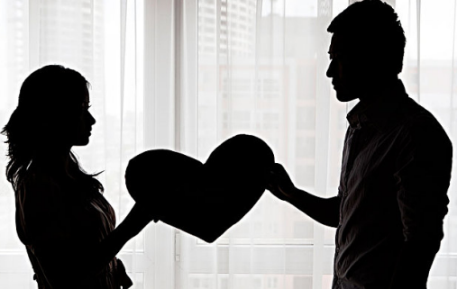 產后想離婚怎么處理 產后想離婚怎么辦