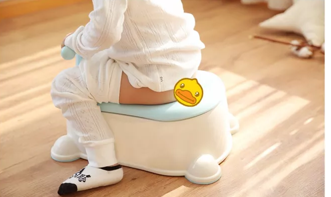 孩子肛欲期一般持續(xù)多久 父母如何正確應(yīng)對孩子的肛欲期